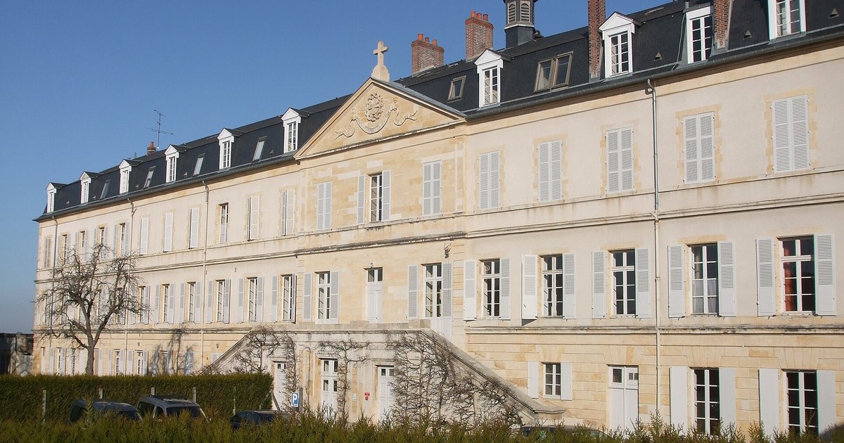 Couvent Saint-Gildard à Nevers, sanctuaire de sainte Bernadette Soubirous